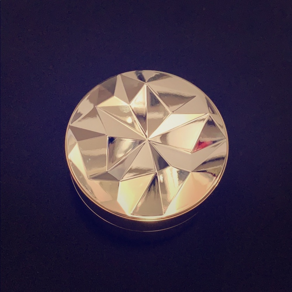 Bare Minerals- Mineral Veil finishing powder